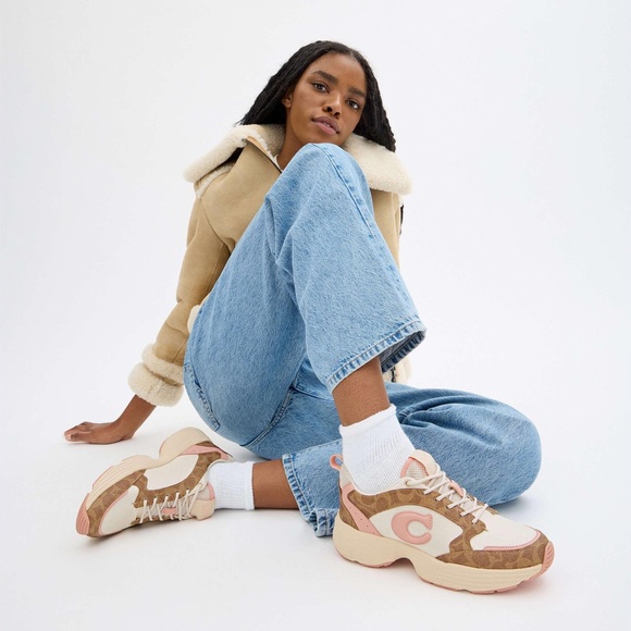 New Coach Strider Signature Sneakers (8.5) - Picture 2 of 4